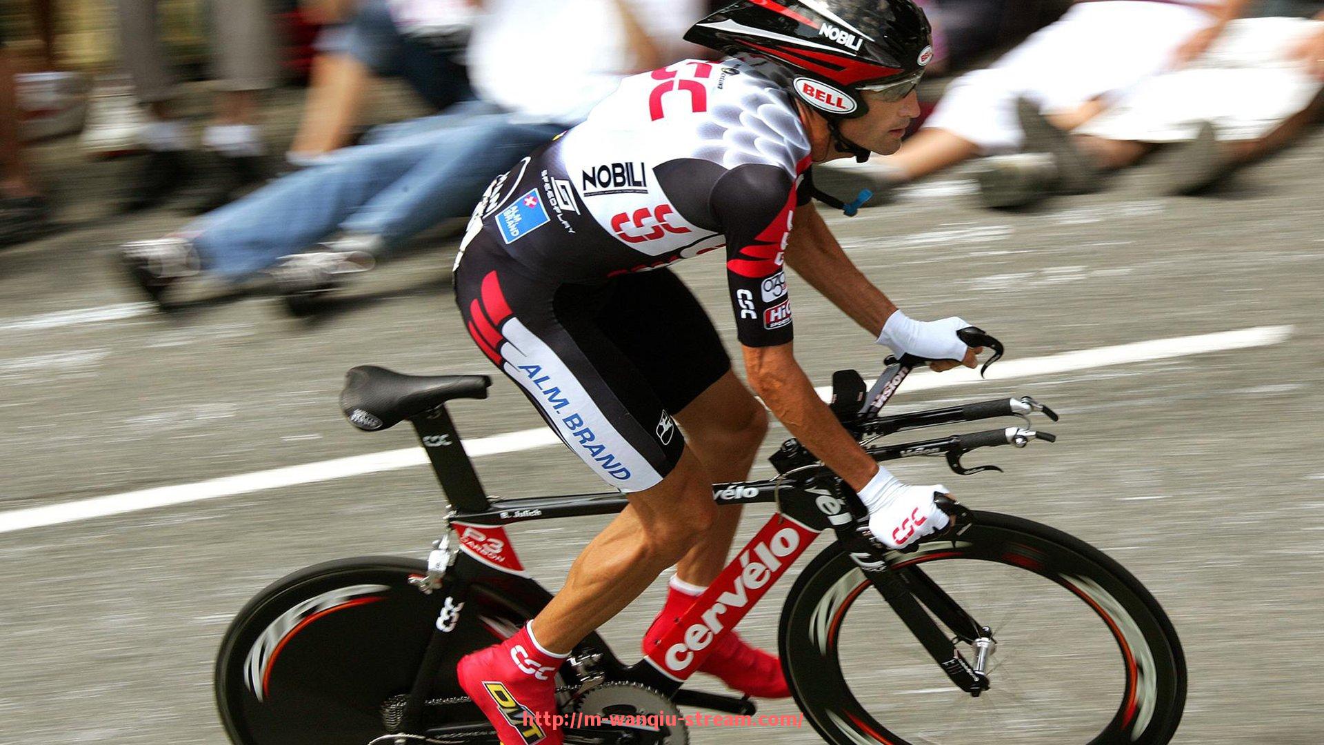 玩球直播-新加坡中超联赛直播：如何在新加坡观看中超联赛的直播